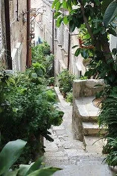 Old Town E Hébergement de vacances